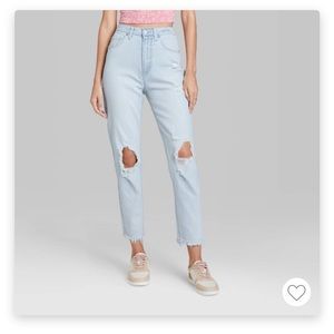 NWT Super High Rise Mom Jeans